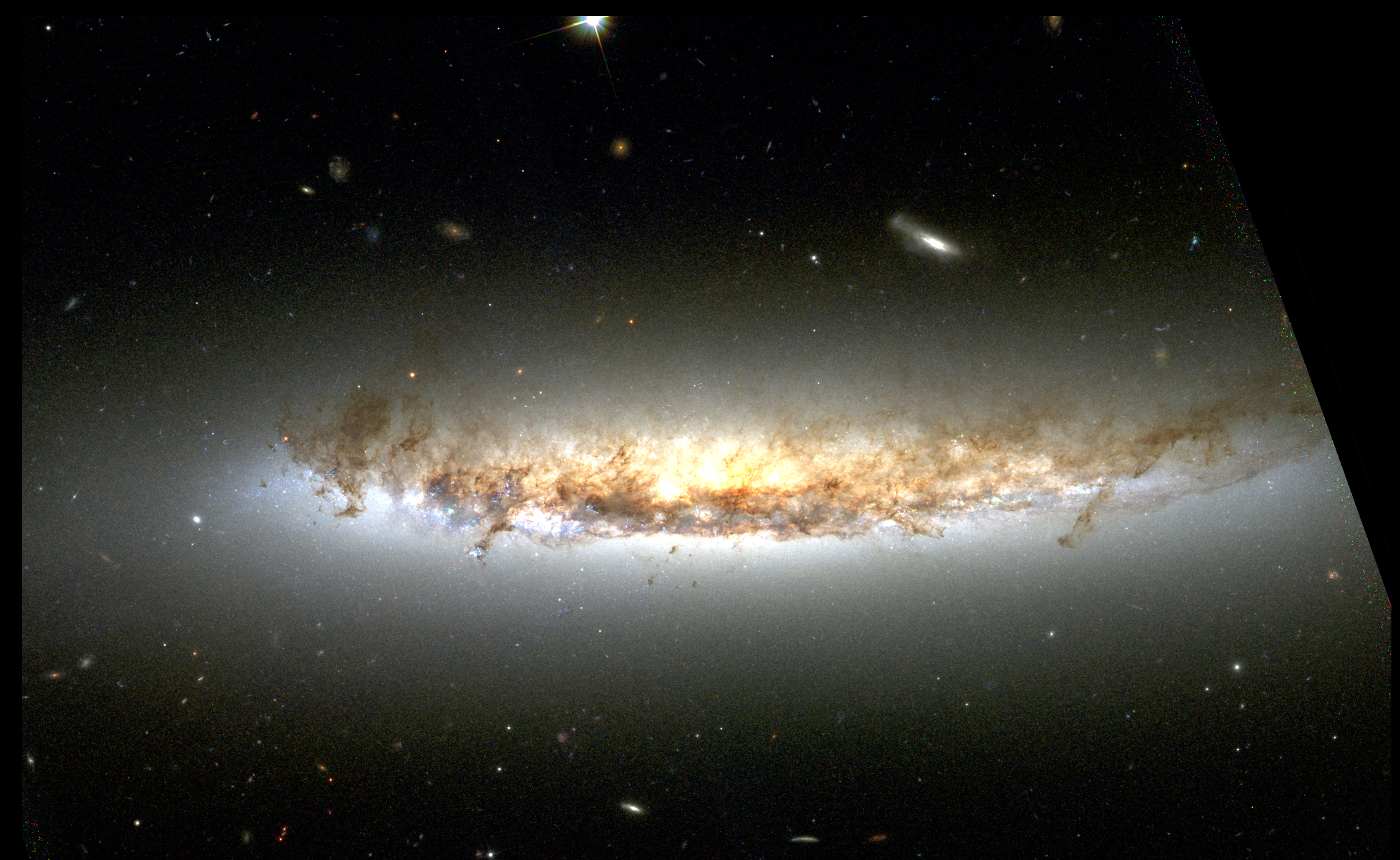 NGC 4402 HST full color